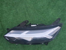 Laden Sie das Bild in den Galerie-Viewer, Frontscheinwerfer Dacia Sandero III 260602561R LED Links Scheinwerfer Headlight SCH1085776160on