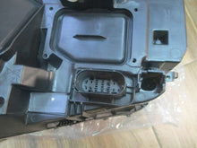 Laden Sie das Bild in den Galerie-Viewer, Frontscheinwerfer Mercedes-Benz W205 1305237228 Full LED Rechts Headlight SCH1086377085nq