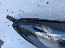 Load image into Gallery viewer, Frontscheinwerfer Opel Corsa E 39108227RH Rechts Scheinwerfer Headlight SCH1093028466bo