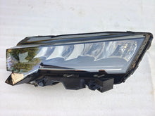 Laden Sie das Bild in den Galerie-Viewer, Frontscheinwerfer Skoda Octavia IV 5E4941009 Links Scheinwerfer Headlight SCH1093921439wi
