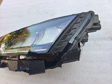 Laden Sie das Bild in den Galerie-Viewer, Frontscheinwerfer Skoda Octavia IV 5E4941009 Links Scheinwerfer Headlight SCH1093921439wi