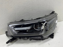 Laden Sie das Bild in den Galerie-Viewer, Frontscheinwerfer Toyota Hilux VIII 0K-183 Links Scheinwerfer Headlight SCH1098913962mw