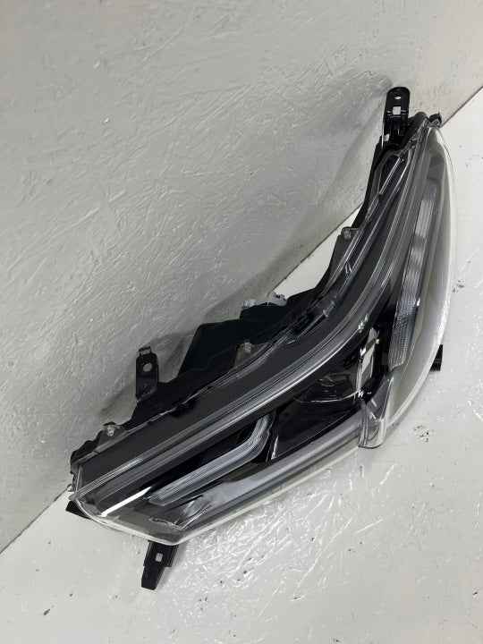 Frontscheinwerfer Toyota Hilux VIII 0K-183 Links Scheinwerfer Headlight SCH1098913962mw