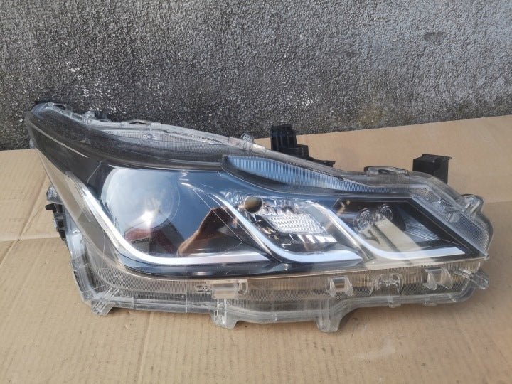 Frontscheinwerfer Toyota Corolla 81110-02T31 Rechts Scheinwerfer Headlight SCH1099267344bp