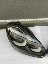 Laden Sie das Bild in den Galerie-Viewer, Frontscheinwerfer Porsche Cayenne 7P5941751H 7P1941752H Ein Satz Headlight SCH1103978024ov