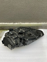 Laden Sie das Bild in den Galerie-Viewer, Frontscheinwerfer Porsche Cayenne 7P5941751H 7P1941752H Ein Satz Headlight SCH1103978024ov