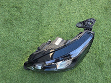 Load image into Gallery viewer, Frontscheinwerfer Peugeot 2008 9833036380 Links Scheinwerfer Headlight SCH1111710754dk