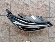 Laden Sie das Bild in den Galerie-Viewer, Frontscheinwerfer Opel Crossland 13467968 LED Rechts Scheinwerfer Headlight SCH1115201258xt