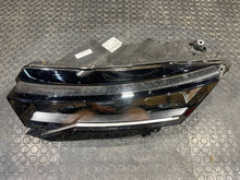 Laden Sie das Bild in den Galerie-Viewer, Frontscheinwerfer Skoda Octavia IV 5E4941009 Links Scheinwerfer Headlight SCH1119714029ju