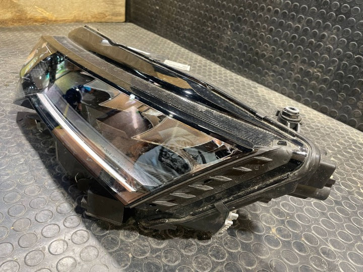 Frontscheinwerfer Skoda Octavia IV 5E4941009 Links Scheinwerfer Headlight SCH1119714029ju
