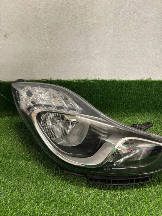 Frontscheinwerfer Hyundai Ix20 20102015 Ein Satz Scheinwerfer Headlight SCH1120916719oe