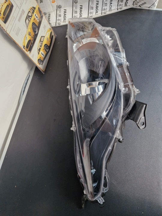 Frontscheinwerfer Toyota Yaris K0-6EU Rechts Scheinwerfer Headlight SCH1126207020dt