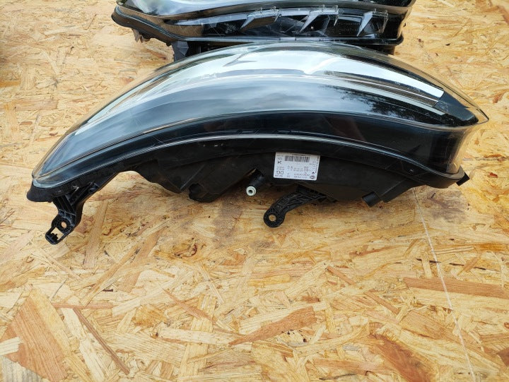 Frontscheinwerfer Renault Kadjar 260600479R 260103903R Ein Satz Headlight SCH1127017297ma