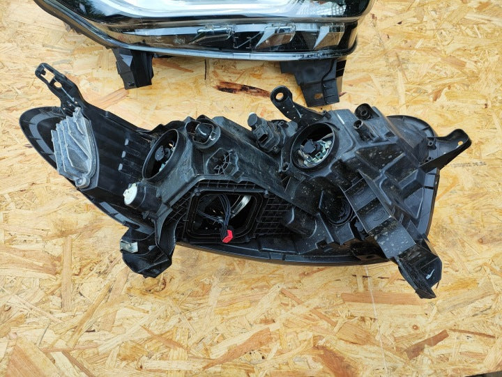 Frontscheinwerfer Renault Kadjar 260600479R 260103903R Ein Satz Headlight SCH1127017297ma