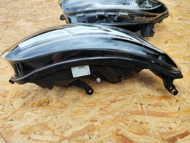 Frontscheinwerfer Renault Kadjar 260600479R 260103903R Ein Satz Headlight SCH1127017297ma