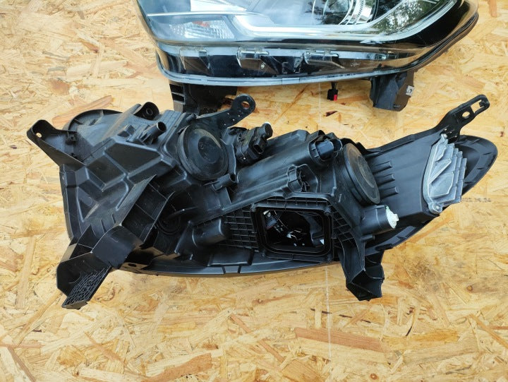 Frontscheinwerfer Renault Kadjar 260600479R 260103903R Ein Satz Headlight SCH1127017297ma