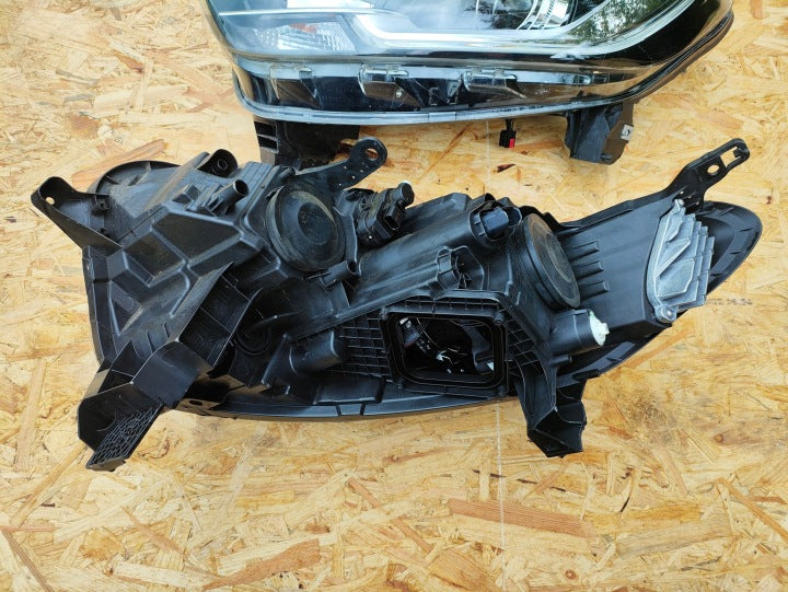 Frontscheinwerfer Renault Kadjar 260600479R 260103903R Ein Satz Headlight SCH1127017297ma