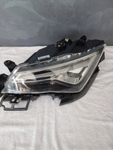 Load image into Gallery viewer, Frontscheinwerfer Seat Ateca 576941007D LED Links Scheinwerfer Headlight SCH1129245035mr