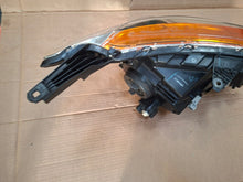 Laden Sie das Bild in den Galerie-Viewer, Frontscheinwerfer Mitsubishi L200 8301C729 Links Scheinwerfer Headlight SCH1129970739bm