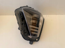 Load image into Gallery viewer, Frontscheinwerfer Hyundai Kona 92101BE100 LED Links Scheinwerfer Headlight SCH1139221001mv