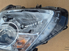 Load image into Gallery viewer, Frontscheinwerfer Toyota Avensis 85122000 Xenon Links Scheinwerfer Headlight SCH1147208041az