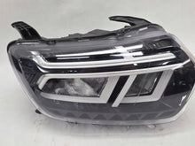 Laden Sie das Bild in den Galerie-Viewer, Frontscheinwerfer Dacia Duster 260106194R Rechts Scheinwerfer Headlight SCH1153482526du