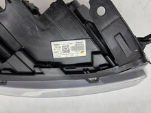 Laden Sie das Bild in den Galerie-Viewer, Frontscheinwerfer Dacia Duster 260106194R Rechts Scheinwerfer Headlight SCH1153482526du