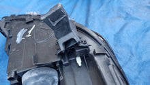 Laden Sie das Bild in den Galerie-Viewer, Frontscheinwerfer Peugeot 208 9855524680 9833036180 Links Scheinwerfer Headlight SCH1154928012pm