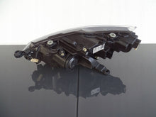 Laden Sie das Bild in den Galerie-Viewer, Frontscheinwerfer Seat Ibiza I V 6F1941006E Rechts Scheinwerfer Headlight SCH1159133102xs