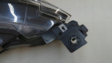 Laden Sie das Bild in den Galerie-Viewer, Frontscheinwerfer Mazda 2 D43N-51040 LED Links Scheinwerfer Headlight SCH1160467766zf