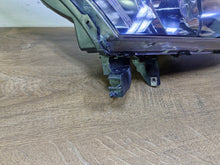 Load image into Gallery viewer, Frontscheinwerfer Chevrolet Cruze 111212 Rechts Scheinwerfer Headlight SCH1163332707ct