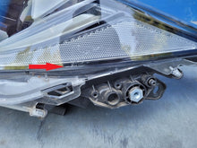 Laden Sie das Bild in den Galerie-Viewer, Frontscheinwerfer Toyota Corolla 81150-02S70 Links Scheinwerfer Headlight SCH1176237061oy