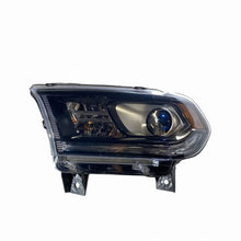 Laden Sie das Bild in den Galerie-Viewer, Frontscheinwerfer Dodge Durango 209546A0-1N Links Scheinwerfer Headlight SCH1188074433wt