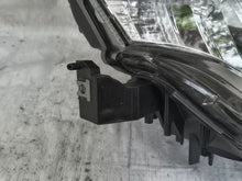 Laden Sie das Bild in den Galerie-Viewer, Frontscheinwerfer Mitsubishi Pajero IV 100-67018 Xenon Rechts Headlight SCH1188273626ji