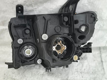 Laden Sie das Bild in den Galerie-Viewer, Frontscheinwerfer Mitsubishi Pajero IV 100-67018 Xenon Rechts Headlight SCH1188273626ji