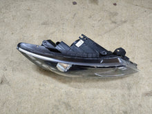 Laden Sie das Bild in den Galerie-Viewer, Frontscheinwerfer Kia Optima 92102-2T421 Xenon Rechts Scheinwerfer Headlight SCH1189537647po