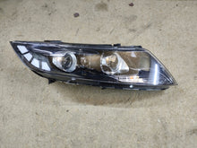 Laden Sie das Bild in den Galerie-Viewer, Frontscheinwerfer Kia Optima 92102-2T421 Xenon Rechts Scheinwerfer Headlight SCH1189537647po