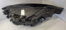 Laden Sie das Bild in den Galerie-Viewer, Frontscheinwerfer Volvo 31420411 LED Links Scheinwerfer Headlight SCH1197416883it