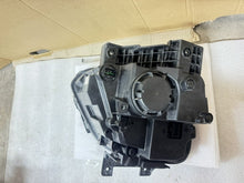 Laden Sie das Bild in den Galerie-Viewer, Frontscheinwerfer Kia I E-92202J2 Rechts Scheinwerfer Headlight SCH1199092204kp