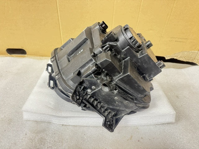 Frontscheinwerfer Kia I E-92202J2 Rechts Scheinwerfer Headlight SCH1199092204kp