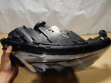 Laden Sie das Bild in den Galerie-Viewer, Frontscheinwerfer Audi A1 82A941034D Rechts Scheinwerfer Headlight SCH1203362533jv