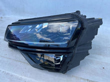 Laden Sie das Bild in den Galerie-Viewer, Frontscheinwerfer Skoda Karoq 57B941015D Links Scheinwerfer Headlight SCH1204636556ev