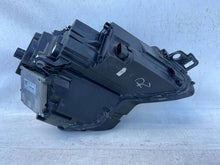 Laden Sie das Bild in den Galerie-Viewer, Frontscheinwerfer Skoda Karoq 57B941015D Links Scheinwerfer Headlight SCH1204636556ev
