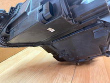 Laden Sie das Bild in den Galerie-Viewer, Frontscheinwerfer Skoda Karoq 57B941018B Rechts Scheinwerfer Headlight SCH1207331169wh