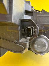 Laden Sie das Bild in den Galerie-Viewer, Frontscheinwerfer Peugeot 2008 208 II 9855524680 LED Links Headlight SCH1208885984by