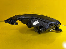 Laden Sie das Bild in den Galerie-Viewer, Frontscheinwerfer Peugeot 2008 208 II 9855524680 LED Links Headlight SCH1208885984by