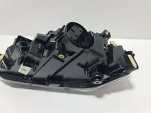 Laden Sie das Bild in den Galerie-Viewer, Frontscheinwerfer VW Polo 2G1941005C LED Links Scheinwerfer Headlight SCH1210842948hg
