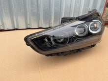 Load image into Gallery viewer, Frontscheinwerfer Hyundai I30 III 92101G4120 Links Scheinwerfer Headlight SCH1214490911rx
