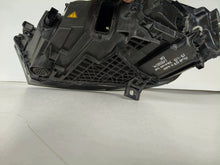 Laden Sie das Bild in den Galerie-Viewer, Frontscheinwerfer Audi Q7 4M0941006 Rechts Scheinwerfer Headlight SCH1222266400bk