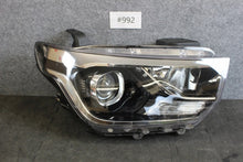 Laden Sie das Bild in den Galerie-Viewer, Frontscheinwerfer Hyundai H1 92102-4H610 Rechts Scheinwerfer Headlight SCH1230385713jm